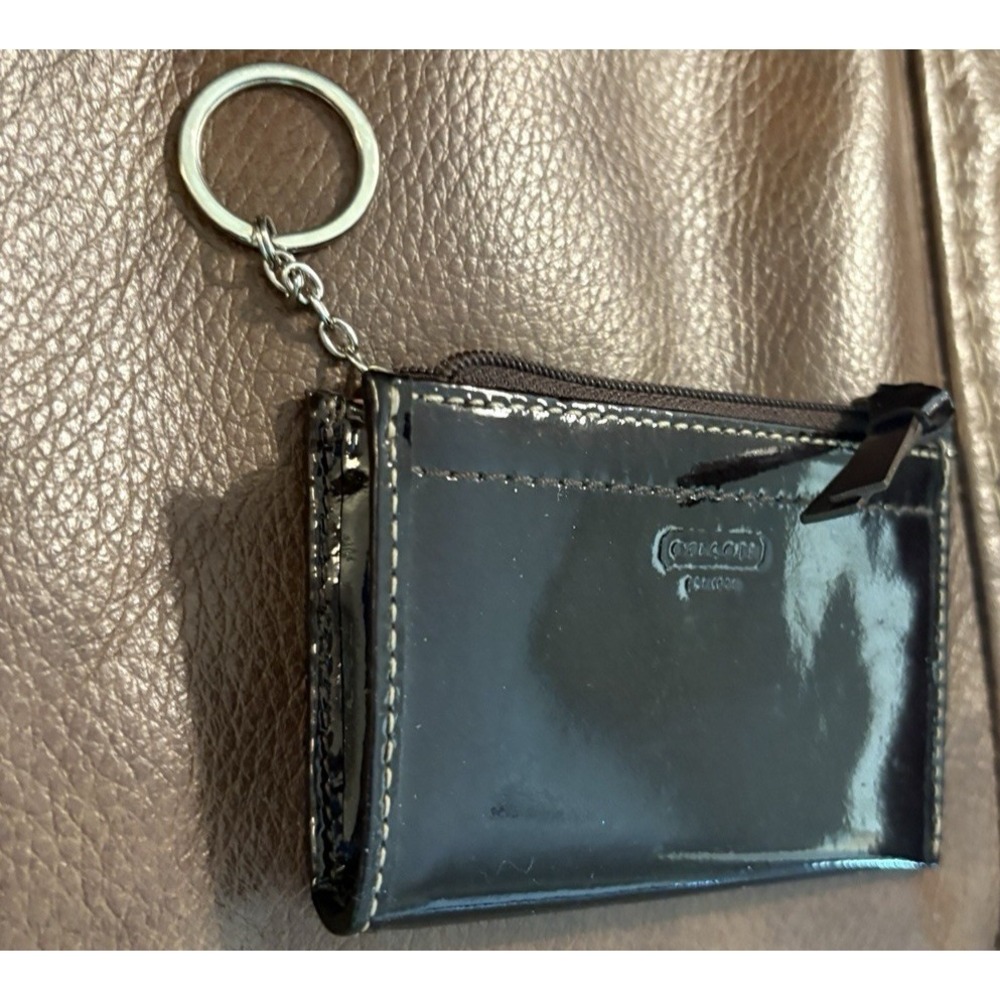 Coach black patent leather Silver Zip Closed card wallet - Picture 8 of 8
